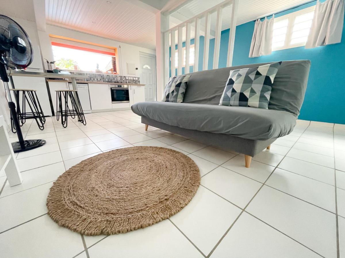 Chez Rey Apartment Riviere-Salee Bagian luar foto